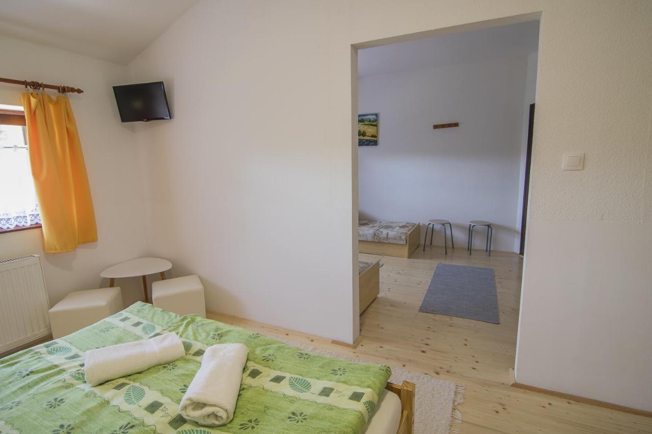 Orsegi Patakparti Alpaka Panzio Bed and Breakfast Kisrakos Exteriör bild