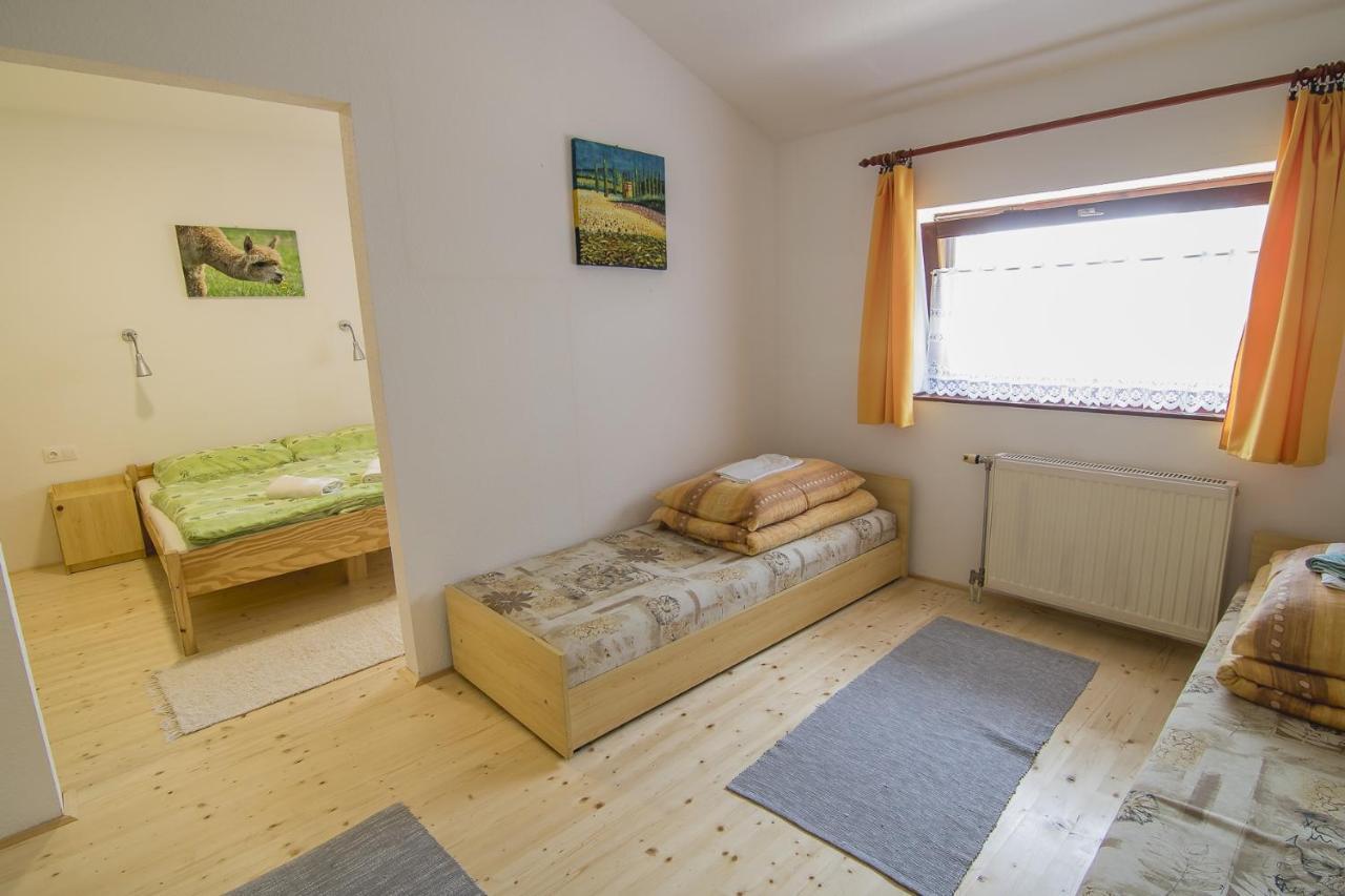 Orsegi Patakparti Alpaka Panzio Bed and Breakfast Kisrakos Exteriör bild